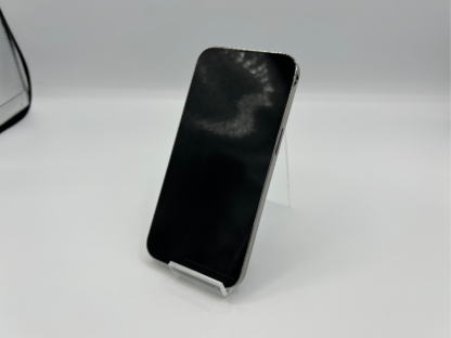 [販売商品] Apple iPhone 13 Pro 128GB シルバー SIMロック解除済 SIMフリー 動作確認済 83% 中古【全額返金保証・即日出荷】